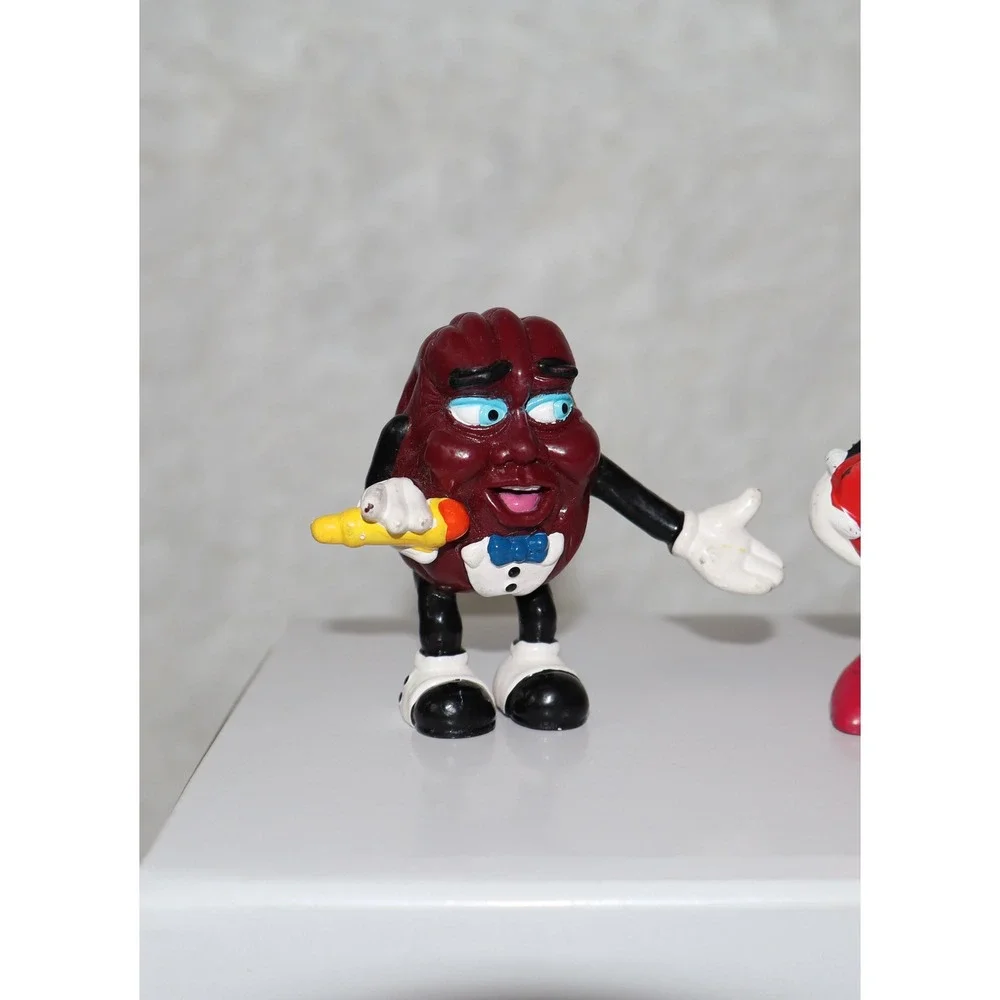 Vintage California Raisins PVC Figures Set of 5 Valentine Heart Singer 1980s